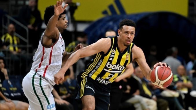 fenerbahce-beko-karsiyaka-macinda-idareye-tepki-sZafSxVb.jpg