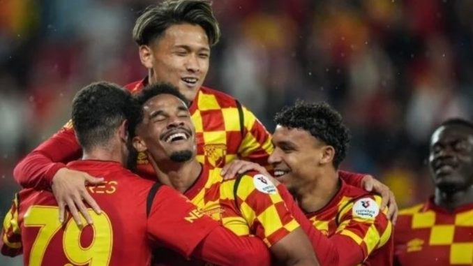 goztepe-8-eksikle-adana-demirspor-deplasmaninda-yYsItWJw.jpg
