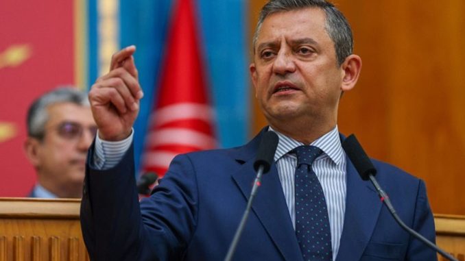 ozgur-ozelden-trtye-kutlama-biz-hatirlatiyoruz-SZdCTvrn.jpg